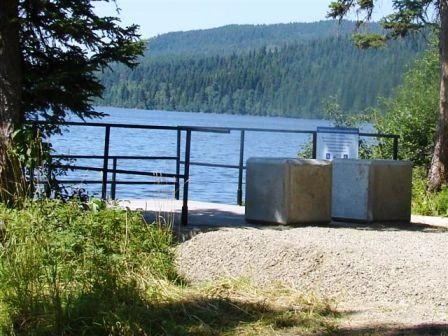 Photo: Recreation Sites and Trails BC. © Province of British Columbia, licensed under the Open Government Licence – British Columbia. Tisdall Lake, photo 11