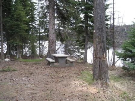 Photo: Recreation Sites and Trails BC. © Province of British Columbia, licensed under the Open Government Licence – British Columbia. Nyland Lake