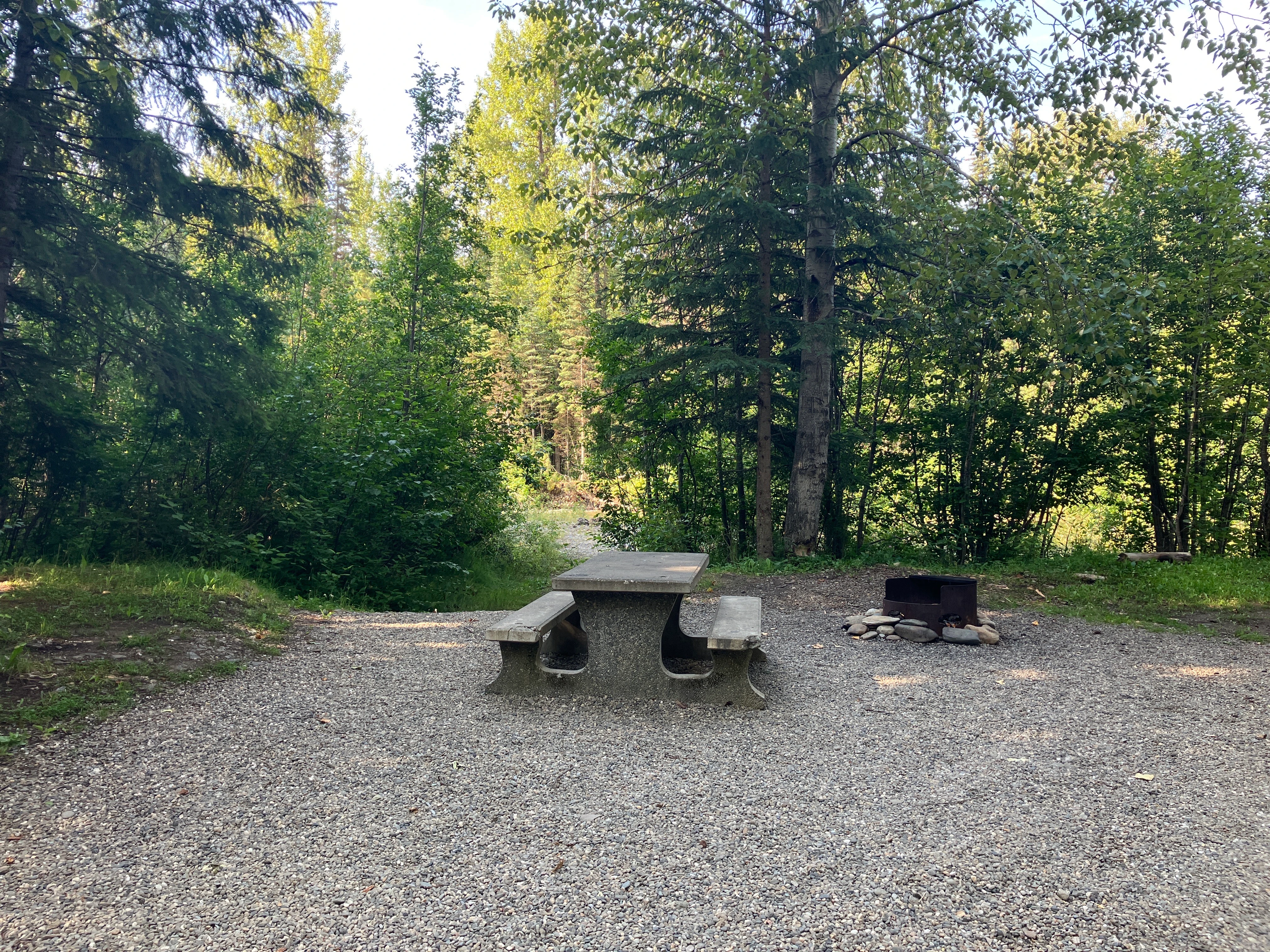 Photo: Recreation Sites and Trails BC. © Province of British Columbia, licensed under the Open Government Licence – British Columbia. Lightning Creek, photo 7