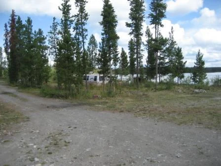 Photo: Recreation Sites and Trails BC. © Province of British Columbia, licensed under the Open Government Licence – British Columbia. Raven Lake, photo 3