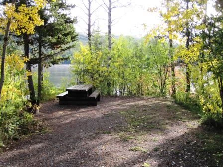Photo: Recreation Sites and Trails BC. © Province of British Columbia, licensed under the Open Government Licence – British Columbia. HORN LAKE, photo 2