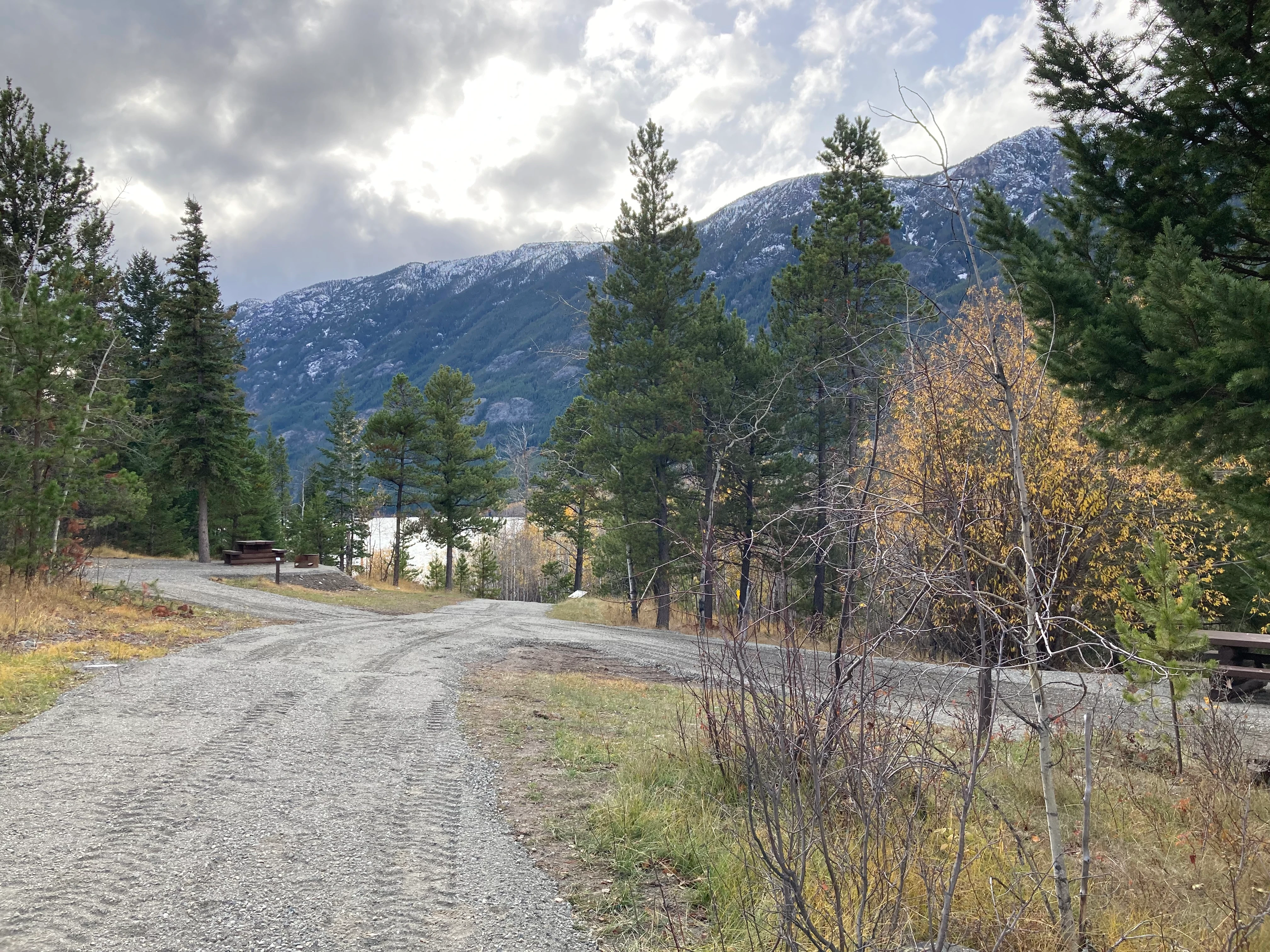 Photo: Recreation Sites and Trails BC. © Province of British Columbia, licensed under the Open Government Licence – British Columbia. SAPEYE LAKE, photo 2