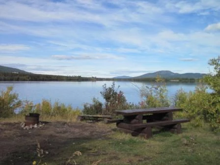 Photo: Recreation Sites and Trails BC. © Province of British Columbia, licensed under the Open Government Licence – British Columbia. COCHIN LAKE / Gwedzin
