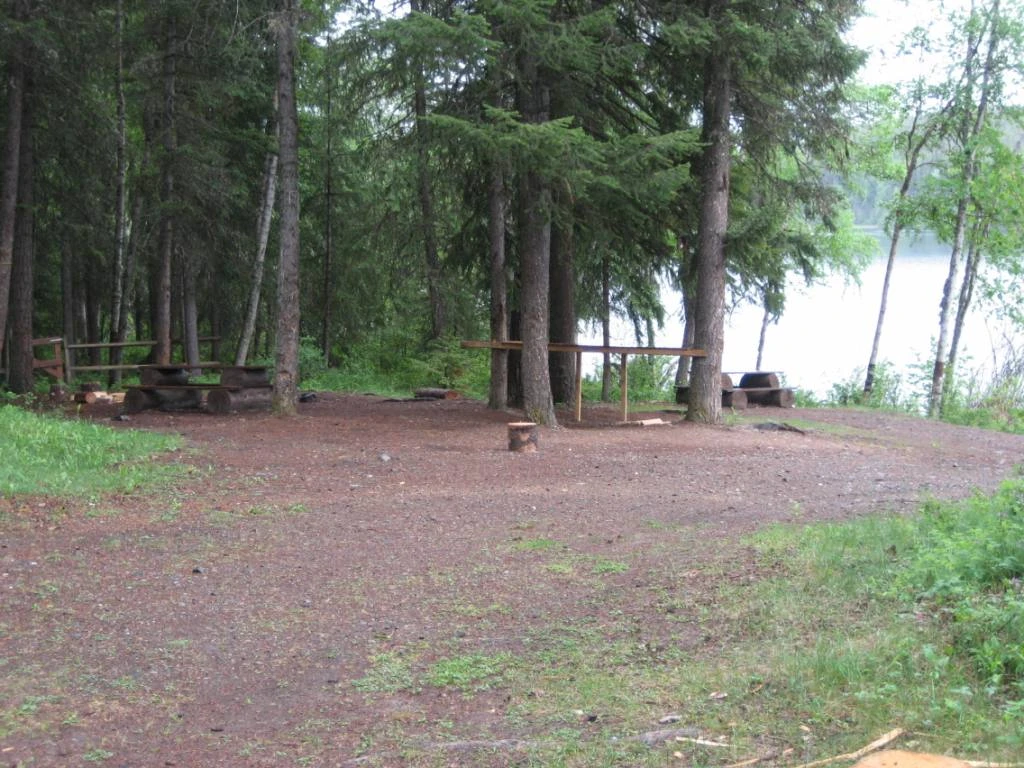 Photo: Recreation Sites and Trails BC. © Province of British Columbia, licensed under the Open Government Licence – British Columbia. Dorsey Lake, photo 5