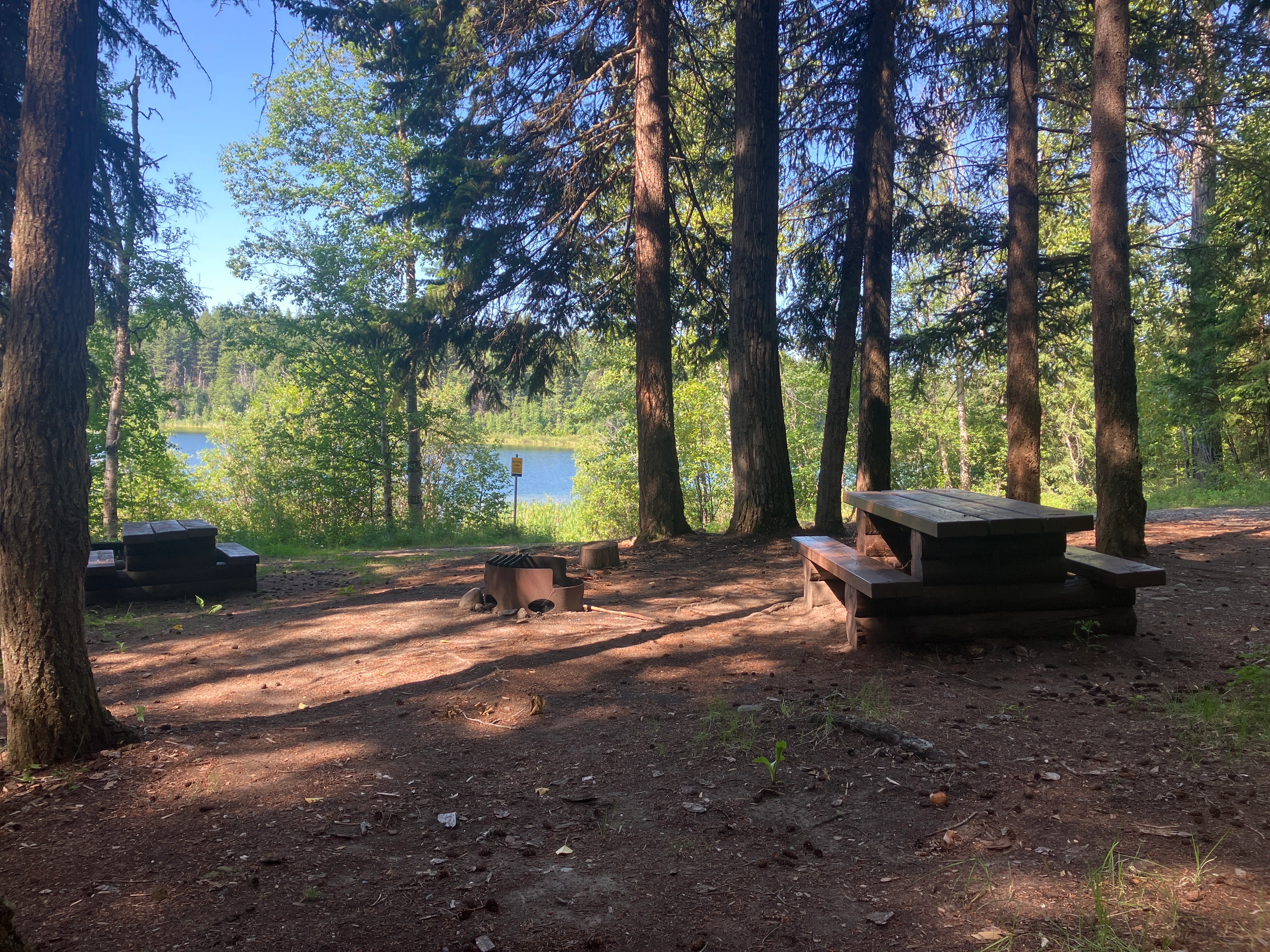 Photo: Recreation Sites and Trails BC. © Province of British Columbia, licensed under the Open Government Licence – British Columbia. Dorsey Lake, photo 4