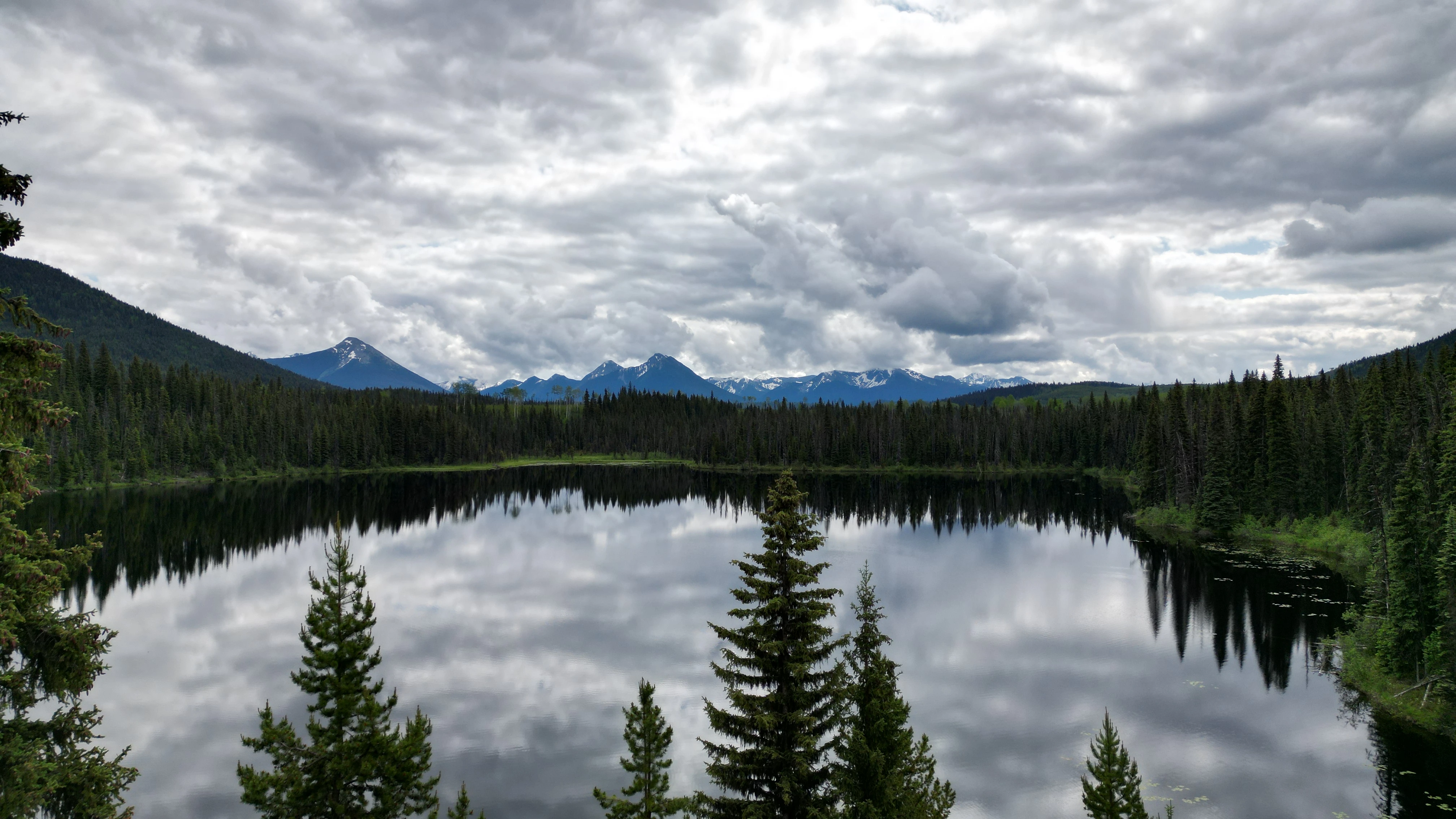Photo: Recreation Sites and Trails BC. © Province of British Columbia, licensed under the Open Government Licence – British Columbia. Atan Lake, photo 6