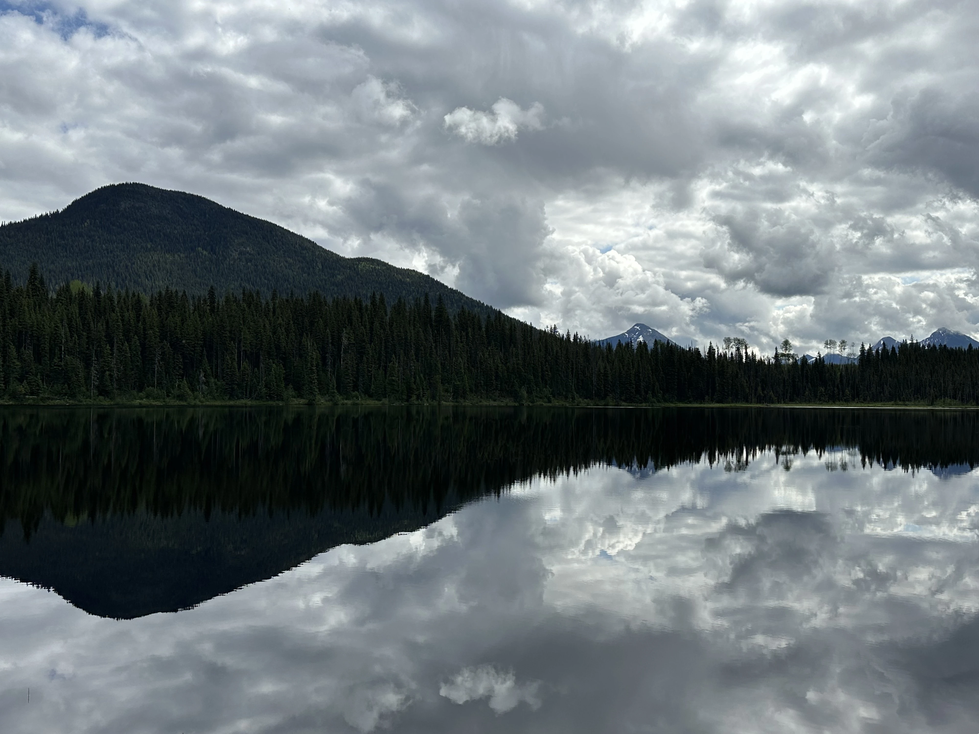 Photo: Recreation Sites and Trails BC. © Province of British Columbia, licensed under the Open Government Licence – British Columbia. Atan Lake, photo 4