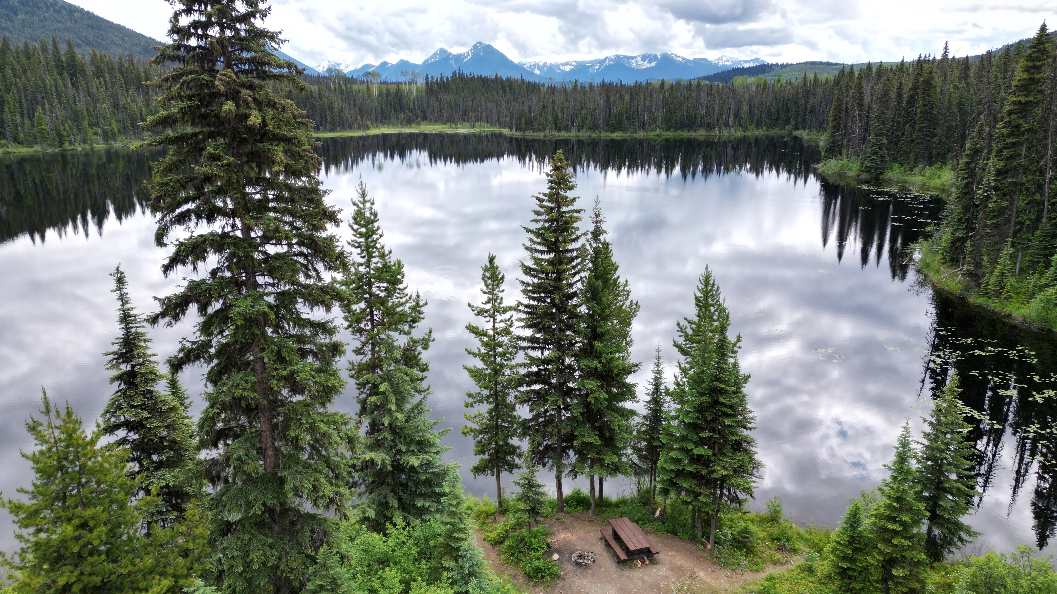Photo: Recreation Sites and Trails BC. © Province of British Columbia, licensed under the Open Government Licence – British Columbia. Atan Lake, photo 5