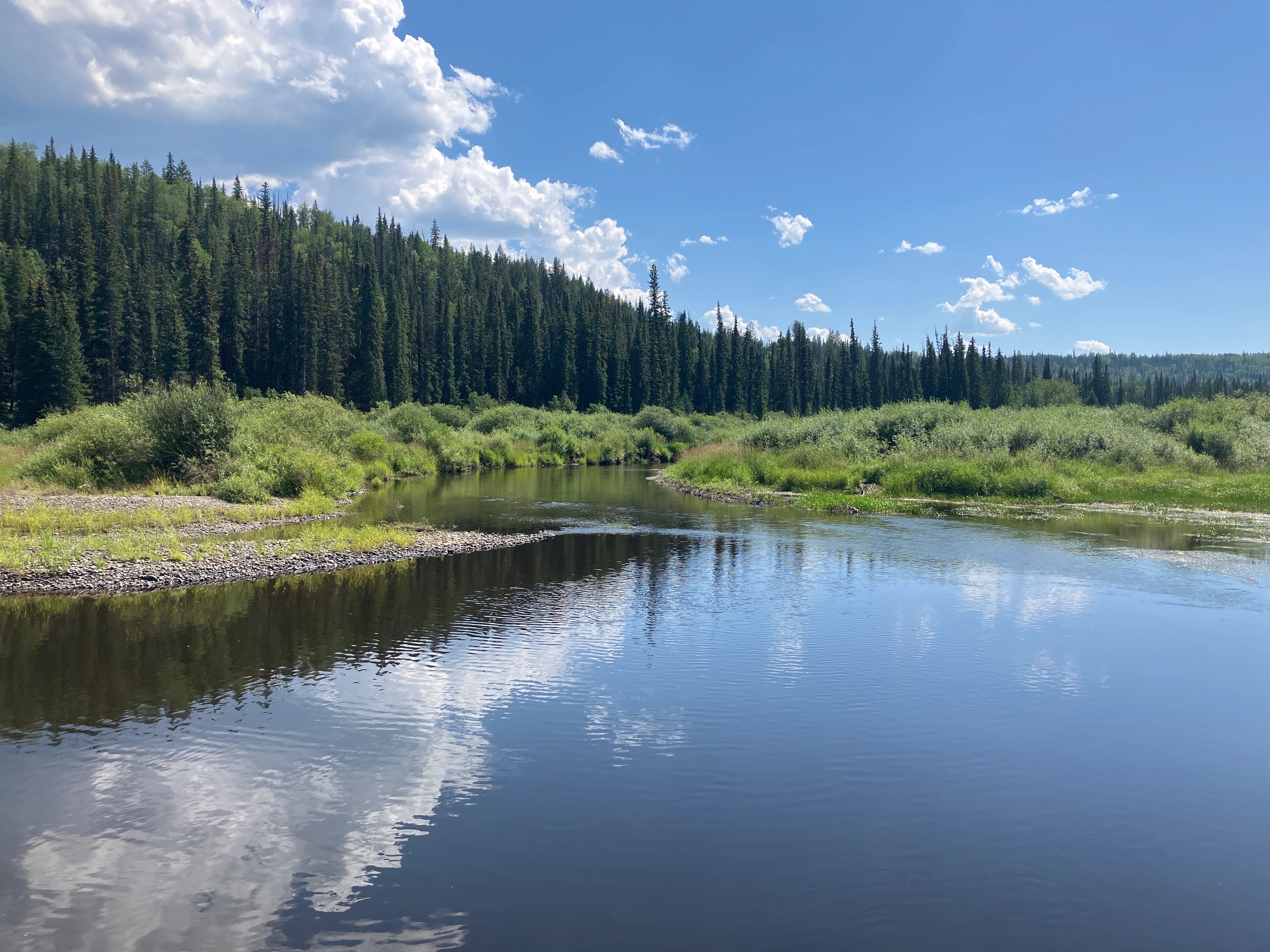 Photo: Recreation Sites and Trails BC. © Province of British Columbia, licensed under the Open Government Licence – British Columbia. Snaking River