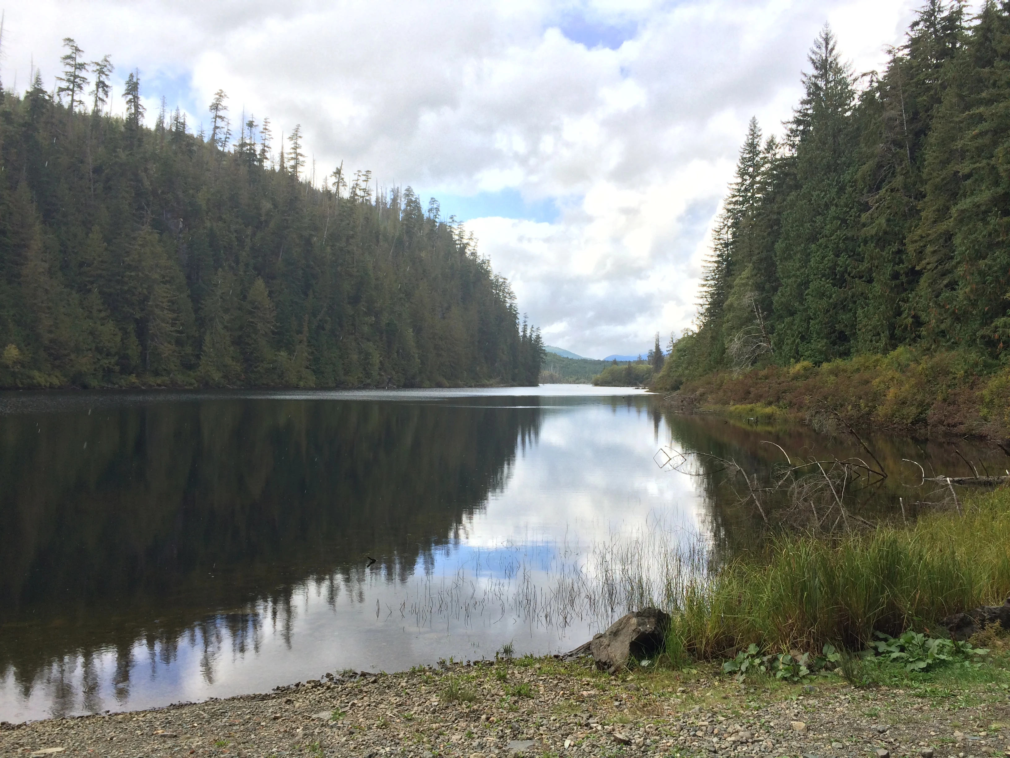 Photo: Recreation Sites and Trails BC. © Province of British Columbia, licensed under the Open Government Licence – British Columbia. Kathleen Lake
