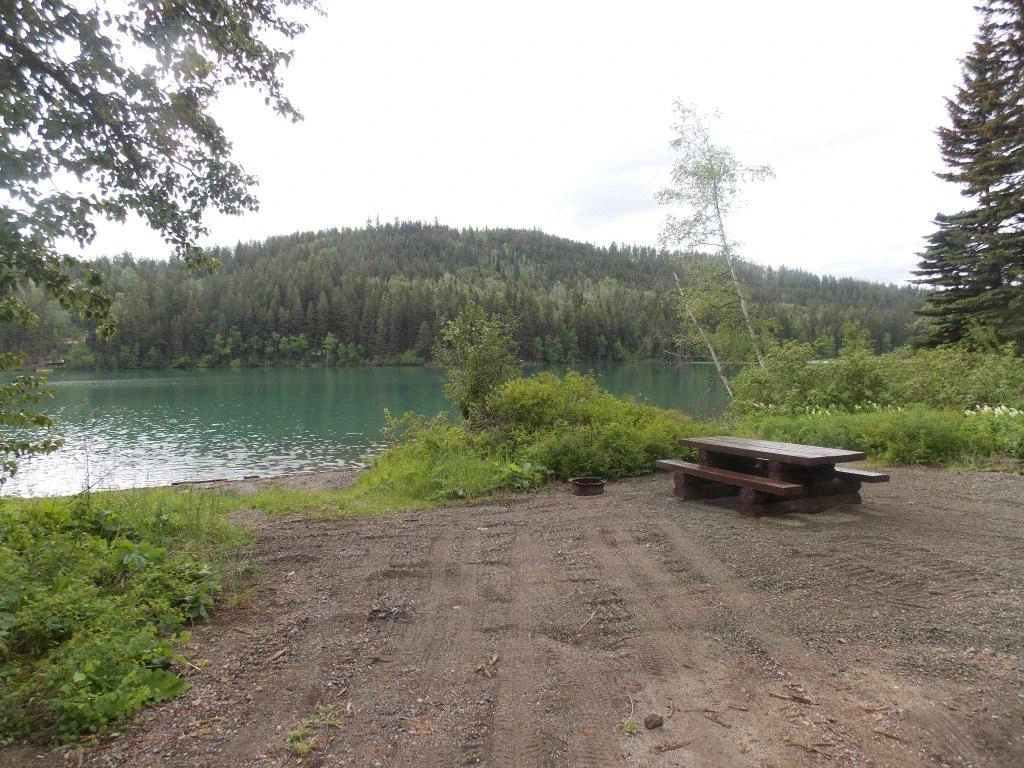 Photo: Recreation Sites and Trails BC. © Province of British Columbia, licensed under the Open Government Licence – British Columbia. Friburg, photo 3