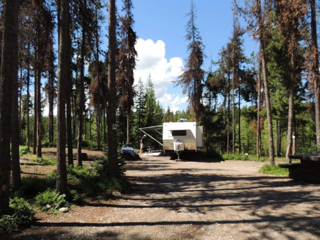 Photo: Recreation Sites and Trails BC. © Province of British Columbia, licensed under the Open Government Licence – British Columbia. McCULLOCH RESERVOIR, photo 9