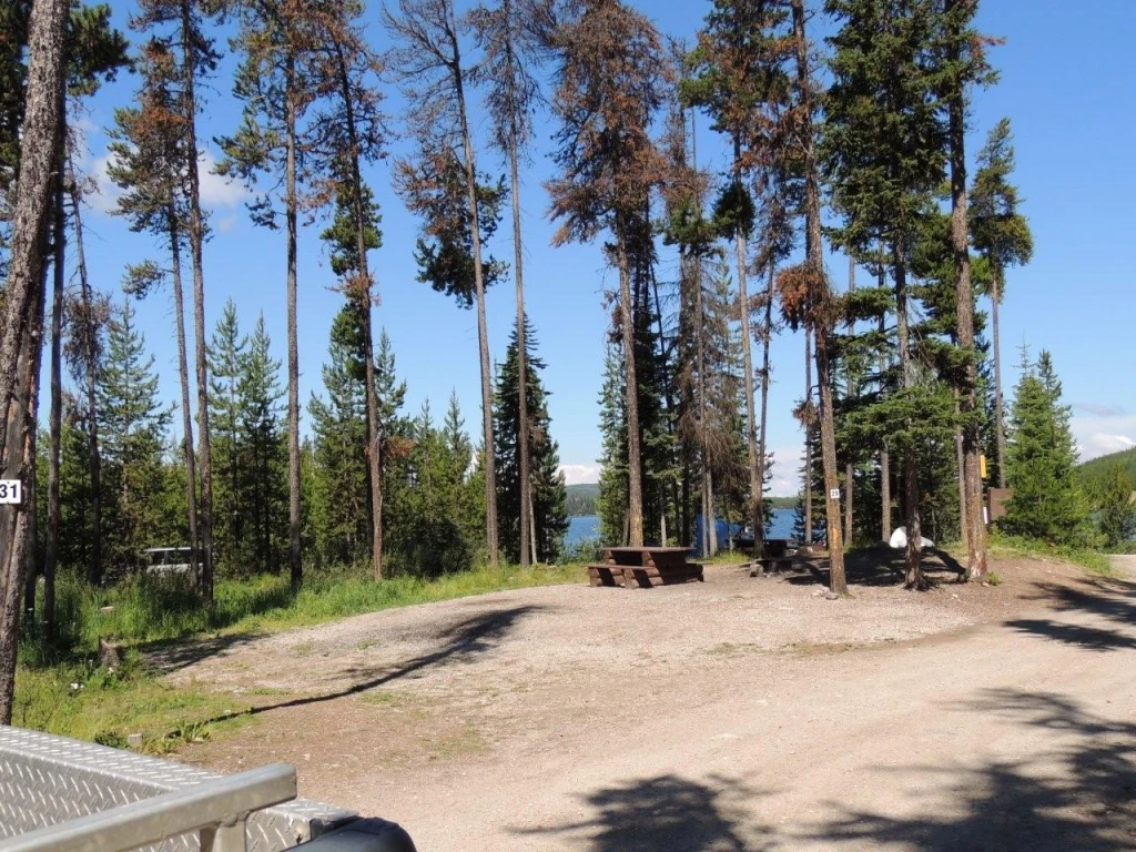 Photo: Recreation Sites and Trails BC. © Province of British Columbia, licensed under the Open Government Licence – British Columbia. McCULLOCH RESERVOIR, photo 3