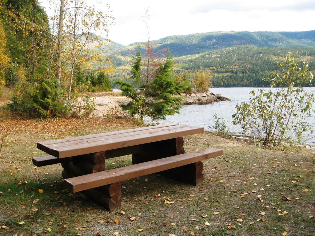 Photo: Recreation Sites and Trails BC. © Province of British Columbia, licensed under the Open Government Licence – British Columbia. Rocky Point