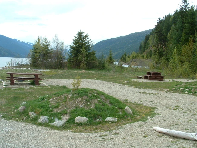 Photo: Recreation Sites and Trails BC. © Province of British Columbia, licensed under the Open Government Licence – British Columbia. Carnes Creek, photo 2