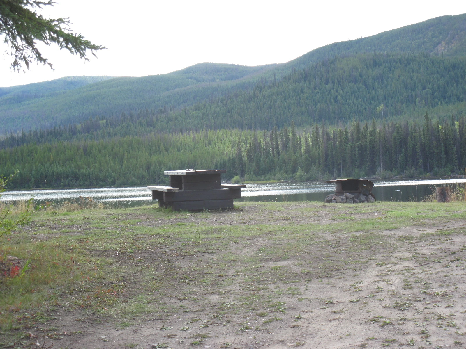 Photo: Recreation Sites and Trails BC. © Province of British Columbia, licensed under the Open Government Licence – British Columbia. Burner Bay