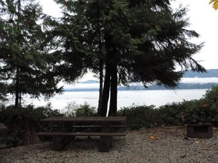 Photo: Recreation Sites and Trails BC. © Province of British Columbia, licensed under the Open Government Licence – British Columbia. Elk Bay, photo 6