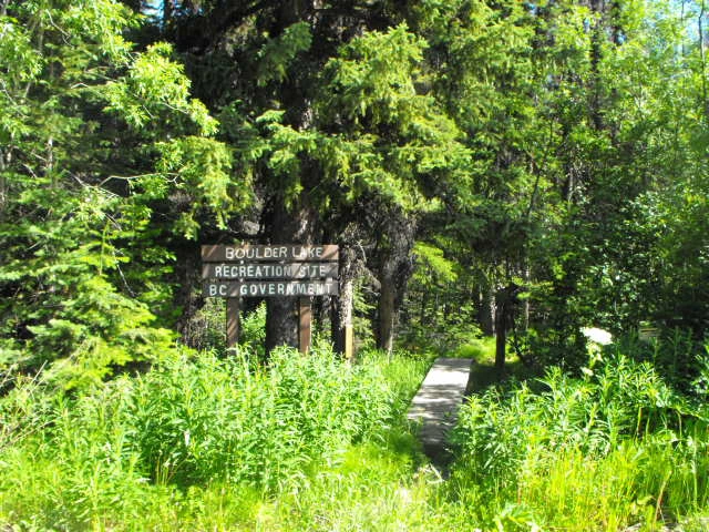 Photo: Recreation Sites and Trails BC. © Province of British Columbia, licensed under the Open Government Licence – British Columbia. Boulder Lake, photo 4