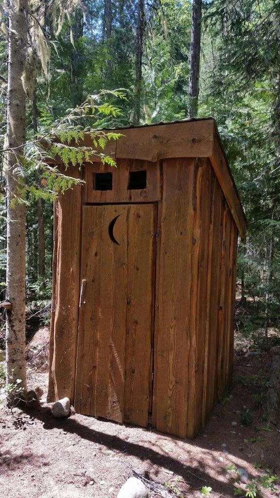 Photo: Recreation Sites and Trails BC. © Province of British Columbia, licensed under the Open Government Licence – British Columbia. Loseth Memorial, photo 7